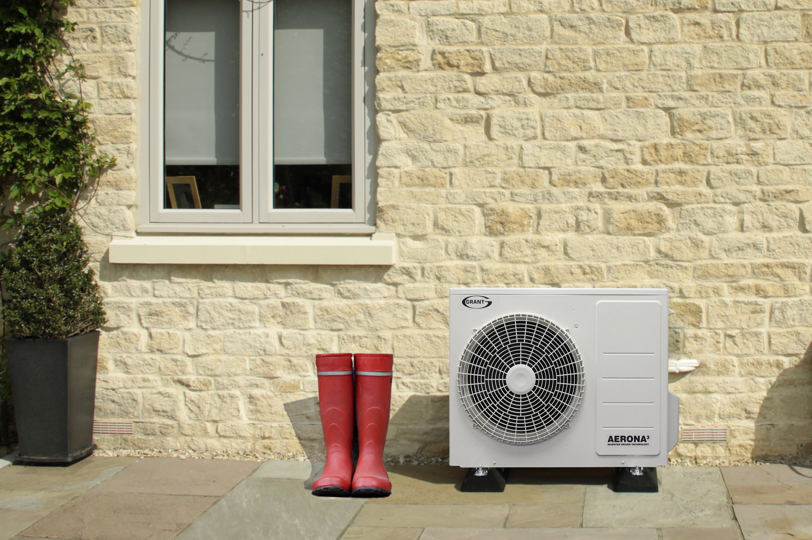 6kW heat pump with wellies-small.jpg